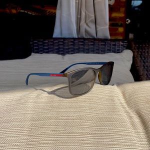 Prada sunglasses tortoise / polarized